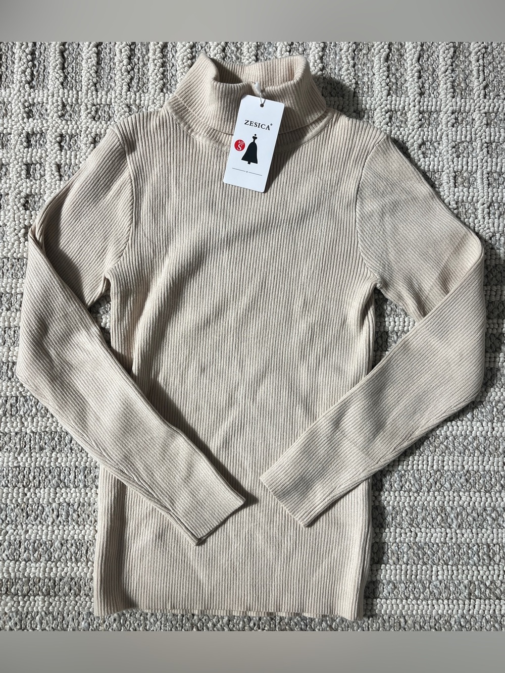 NWT Zesica turtle neck beige sweater small